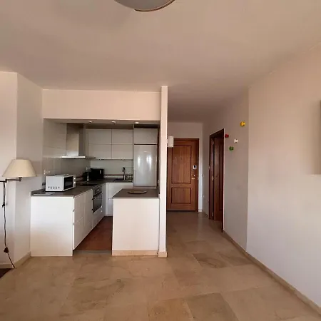 Seafront Paradise Port דירה