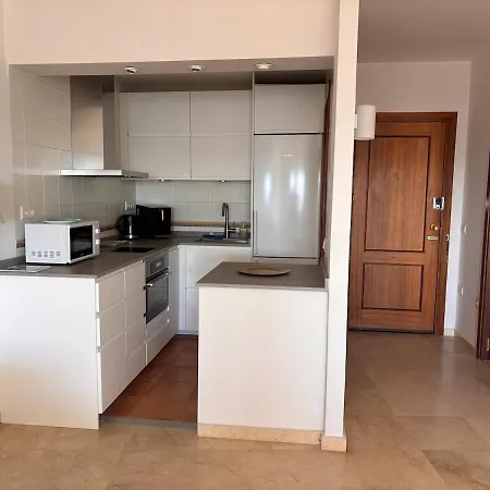 Seafront Paradise Port דירה אסטפונה