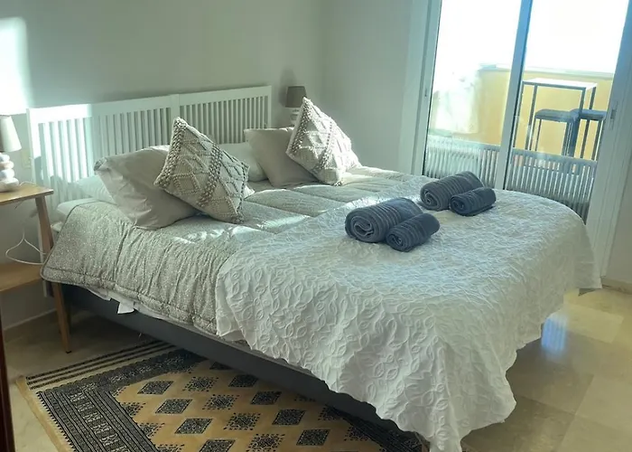 Seafront Paradise Port Appartement