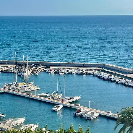 Seafront Paradise Port شقة